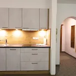 شقة Appartementhaus Kostenzer *