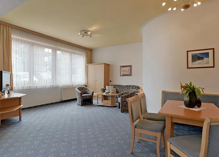 Appartementhaus Kostenzer フューゲン